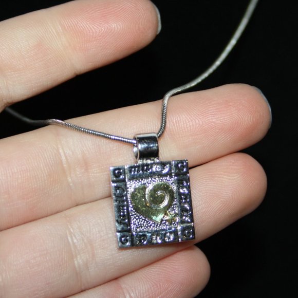 beautiful silver, Many hearts, One family necklace 16-18" - Picture 1 of 5